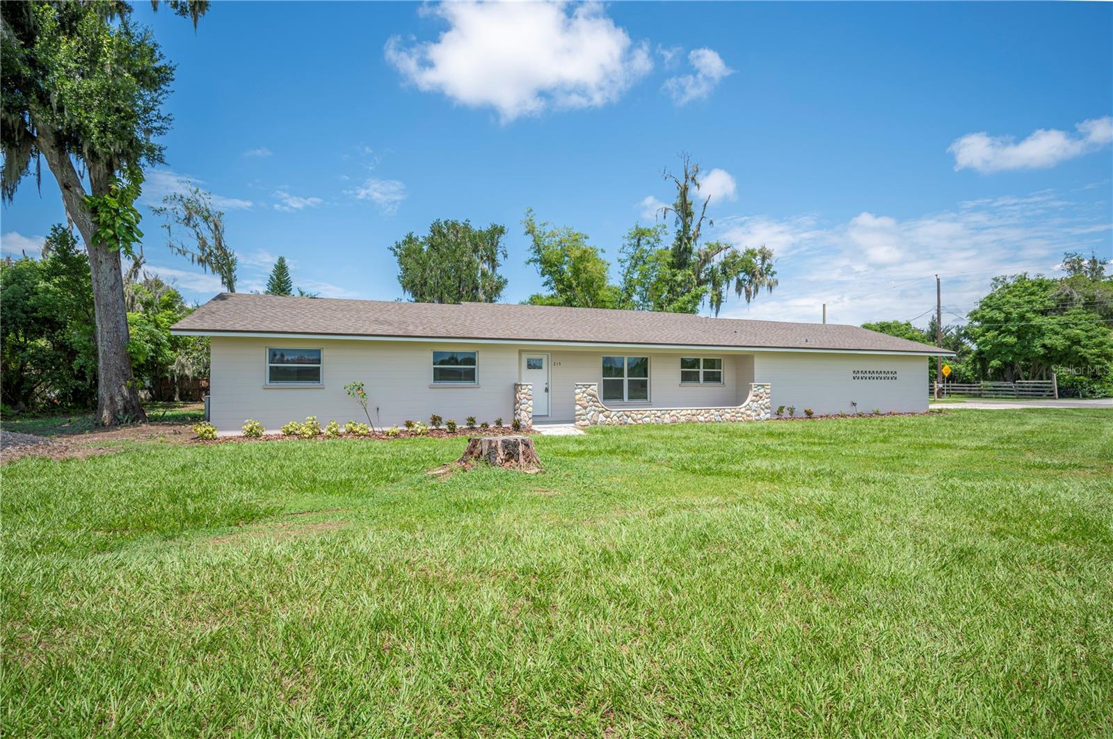 215 W CARTER RD, LAKELAND, FL, 33813