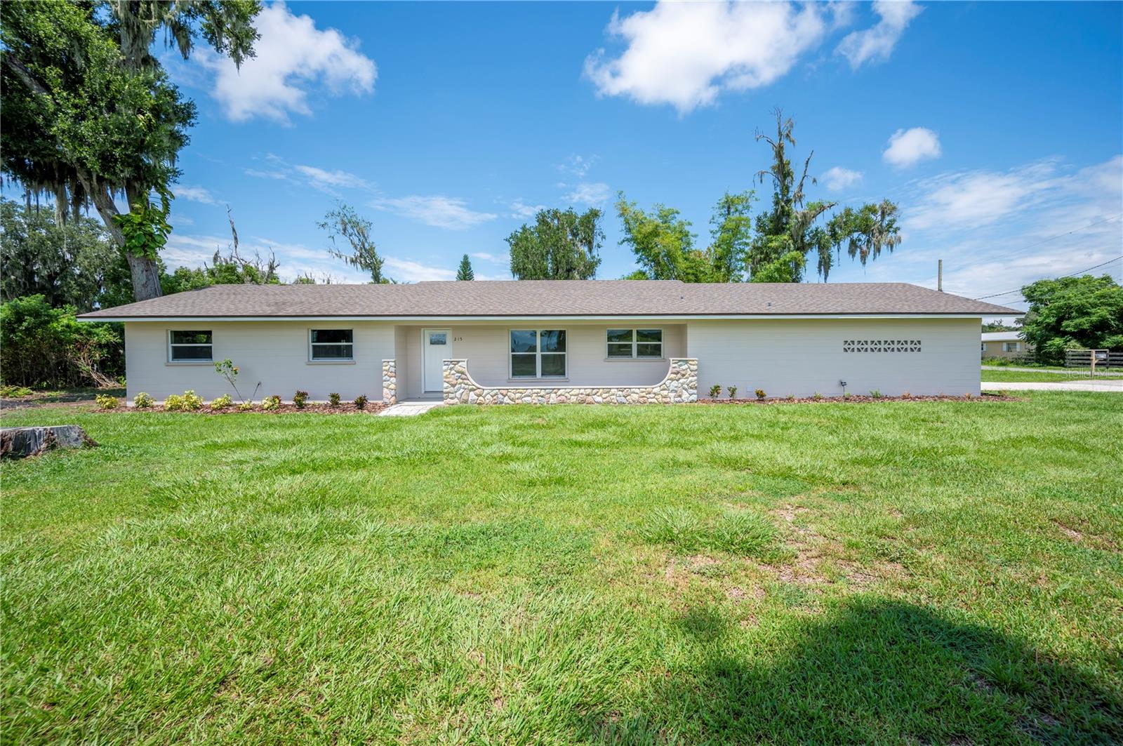 215 W CARTER RD, LAKELAND, FL, 33813