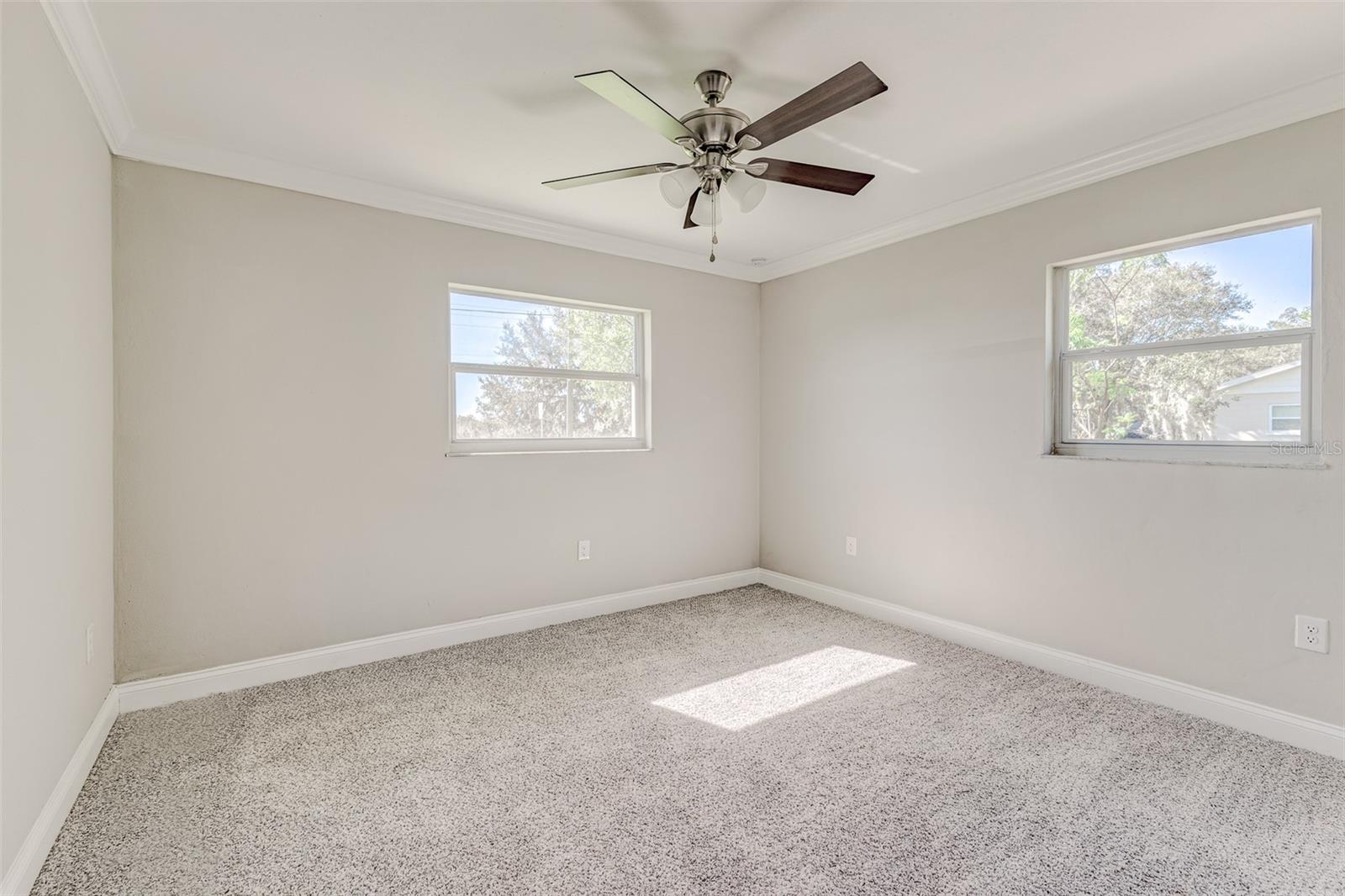 215 W CARTER RD, LAKELAND, FL, 33813