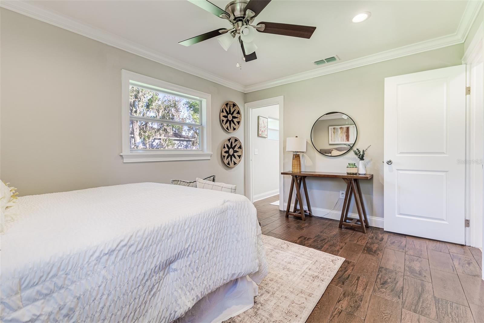 215 W CARTER RD, LAKELAND, FL, 33813