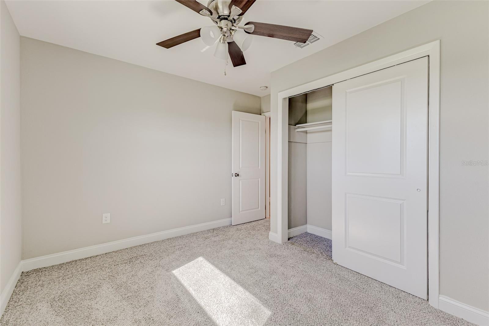 215 W CARTER RD, LAKELAND, FL, 33813