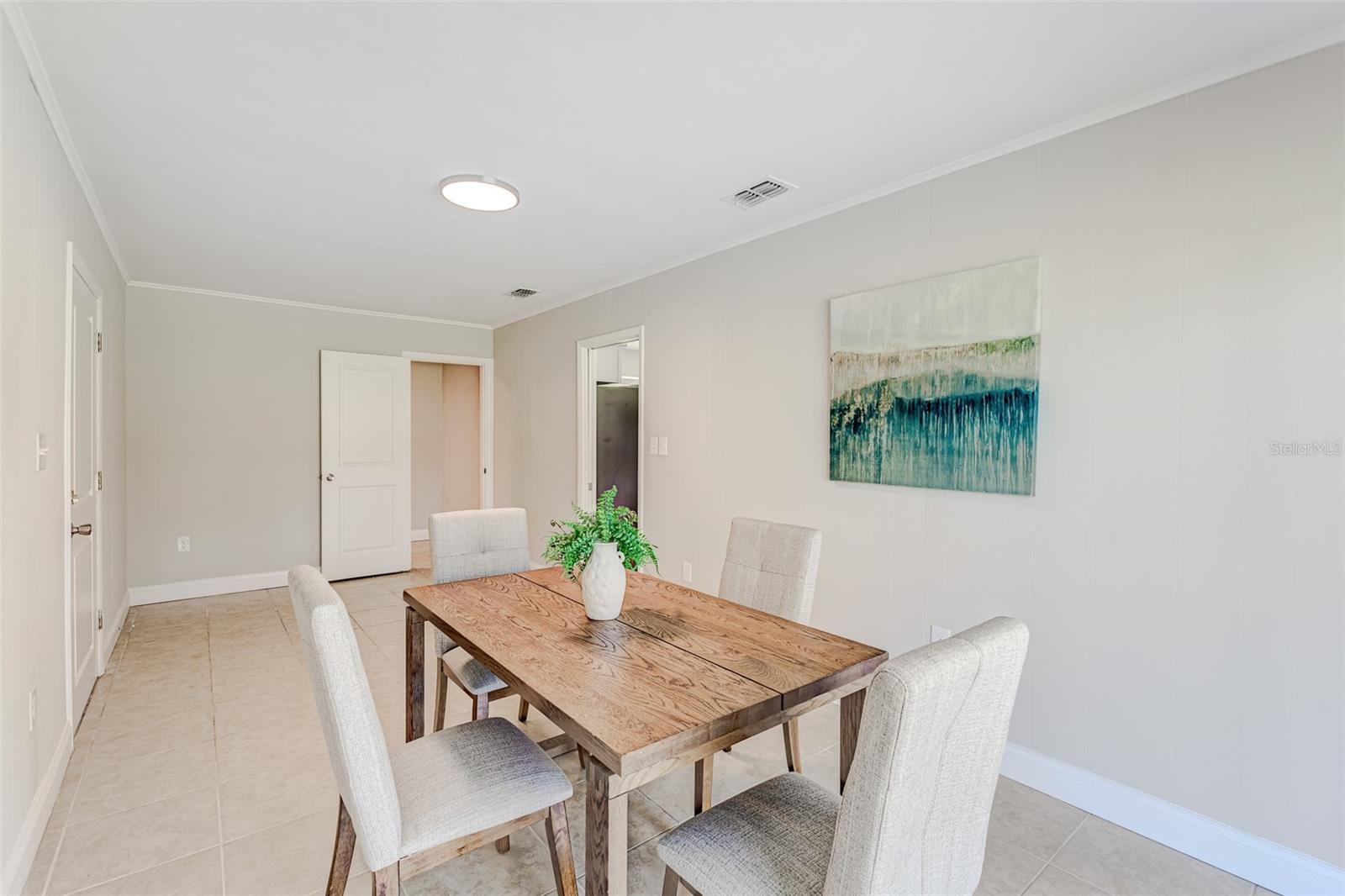 215 W CARTER RD, LAKELAND, FL, 33813