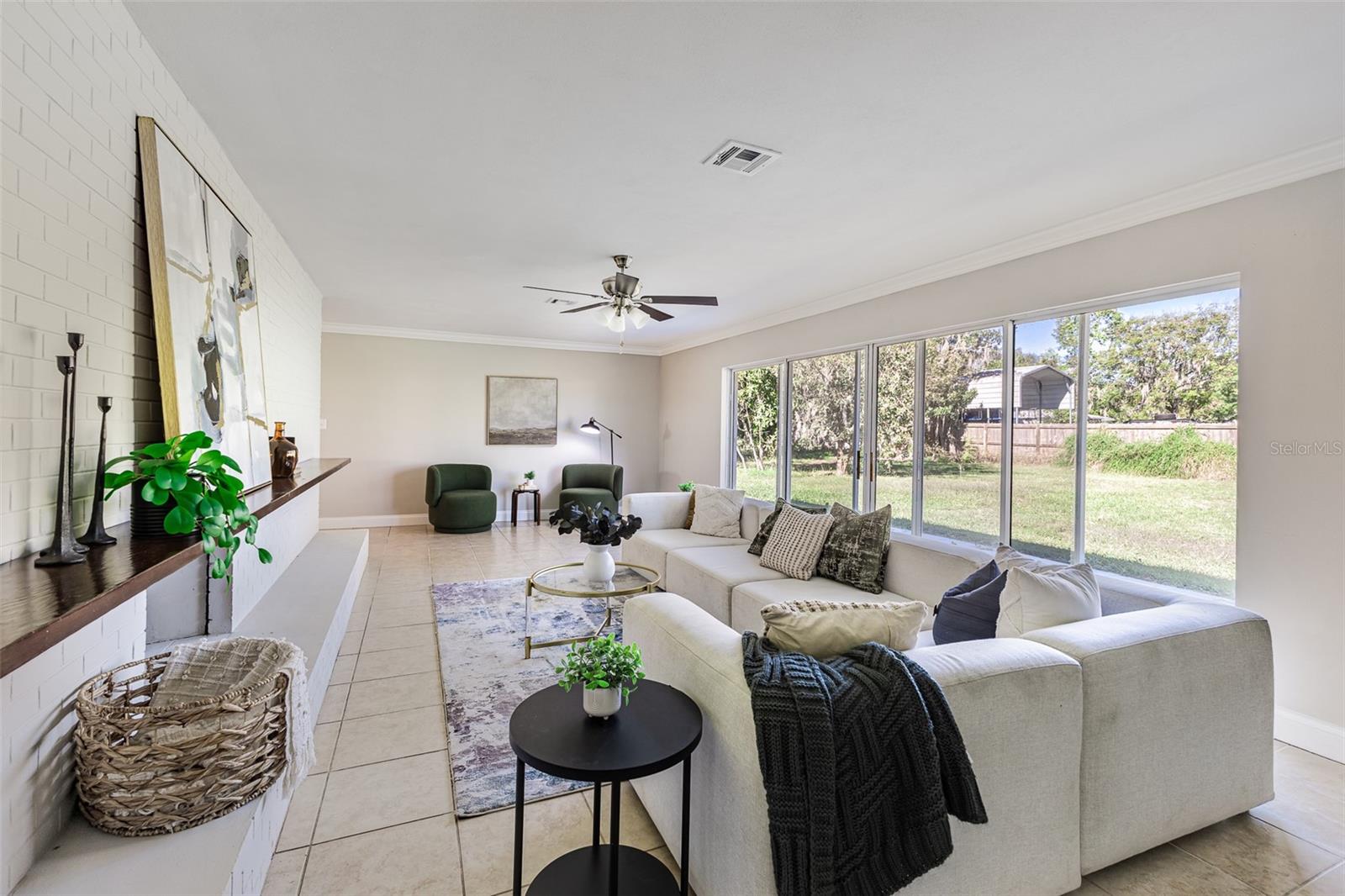 215 W CARTER RD, LAKELAND, FL, 33813