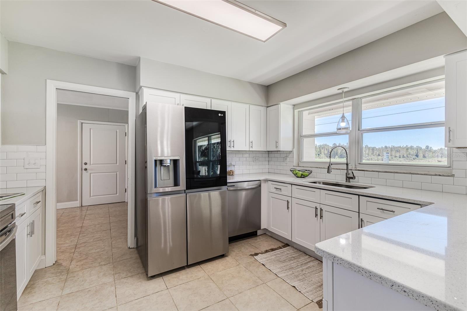 215 W CARTER RD, LAKELAND, FL, 33813