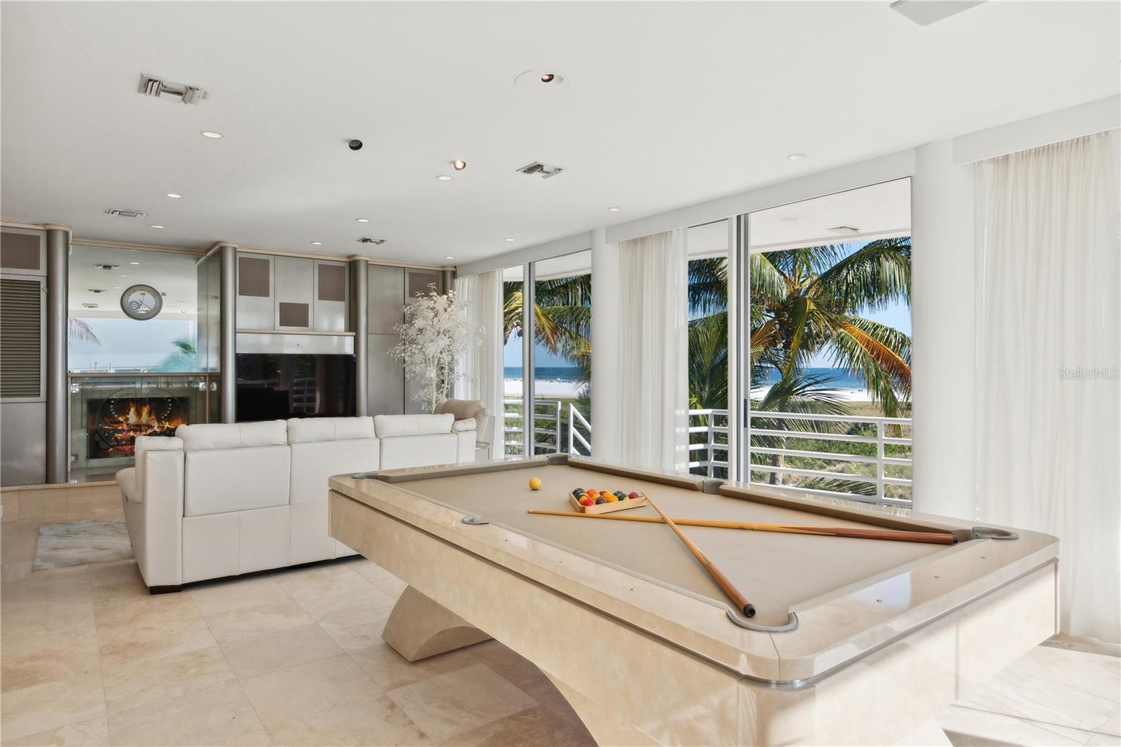 648 BEACH RD, SARASOTA, FL, 34242