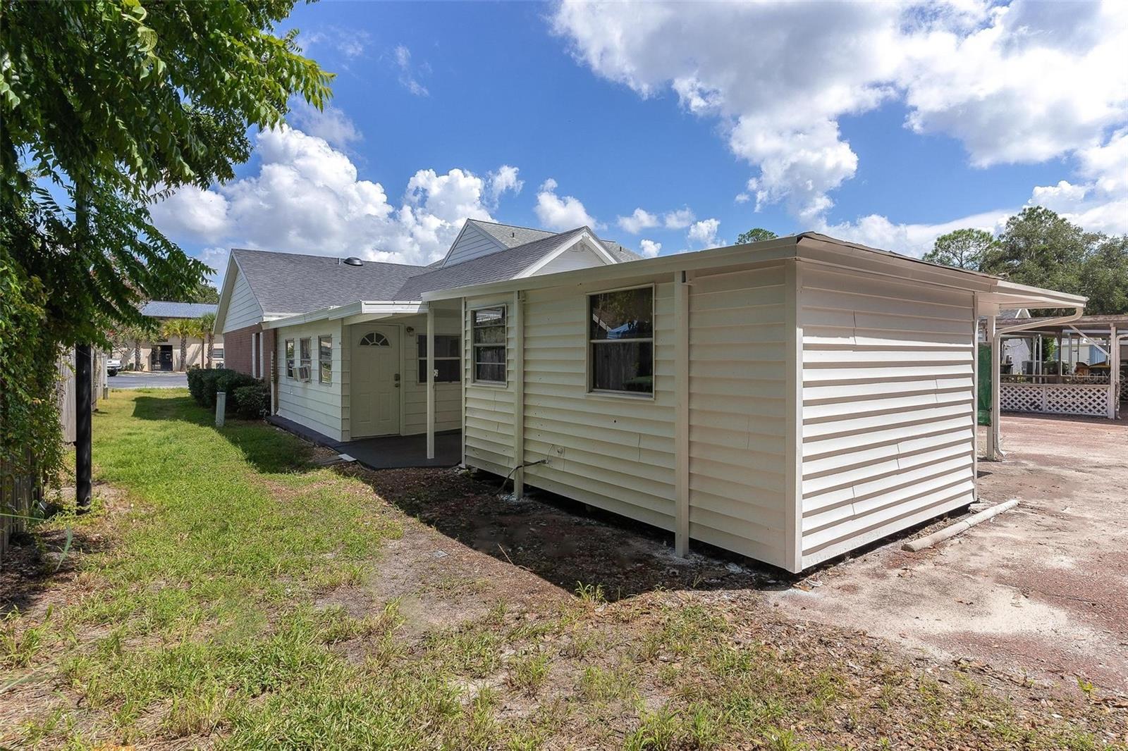 613 W OAK TERRACE DR, LEESBURG, FL, 34748
