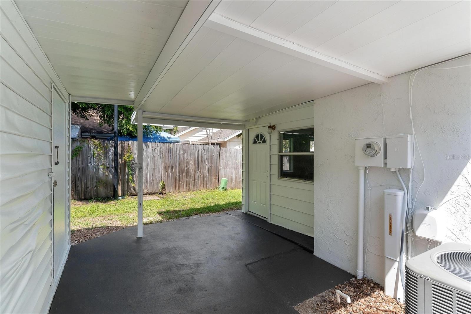 613 W OAK TERRACE DR, LEESBURG, FL, 34748