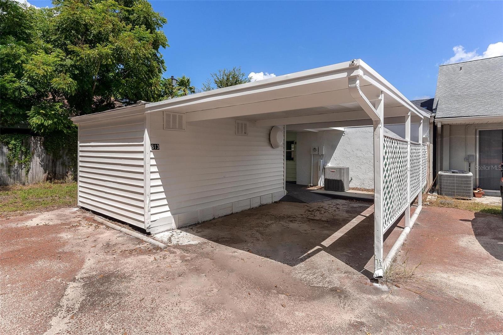 613 W OAK TERRACE DR, LEESBURG, FL, 34748
