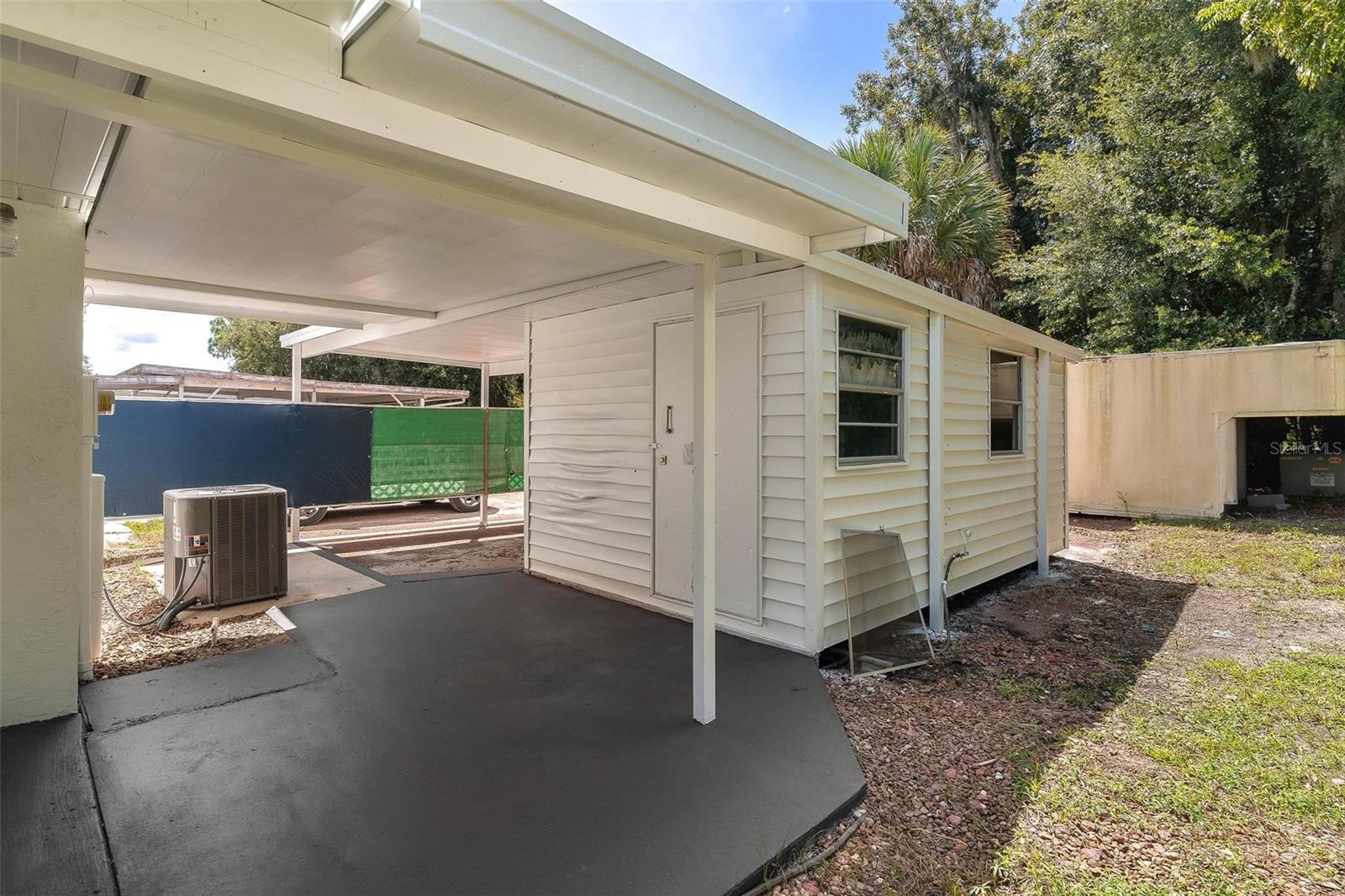 613 W OAK TERRACE DR, LEESBURG, FL, 34748