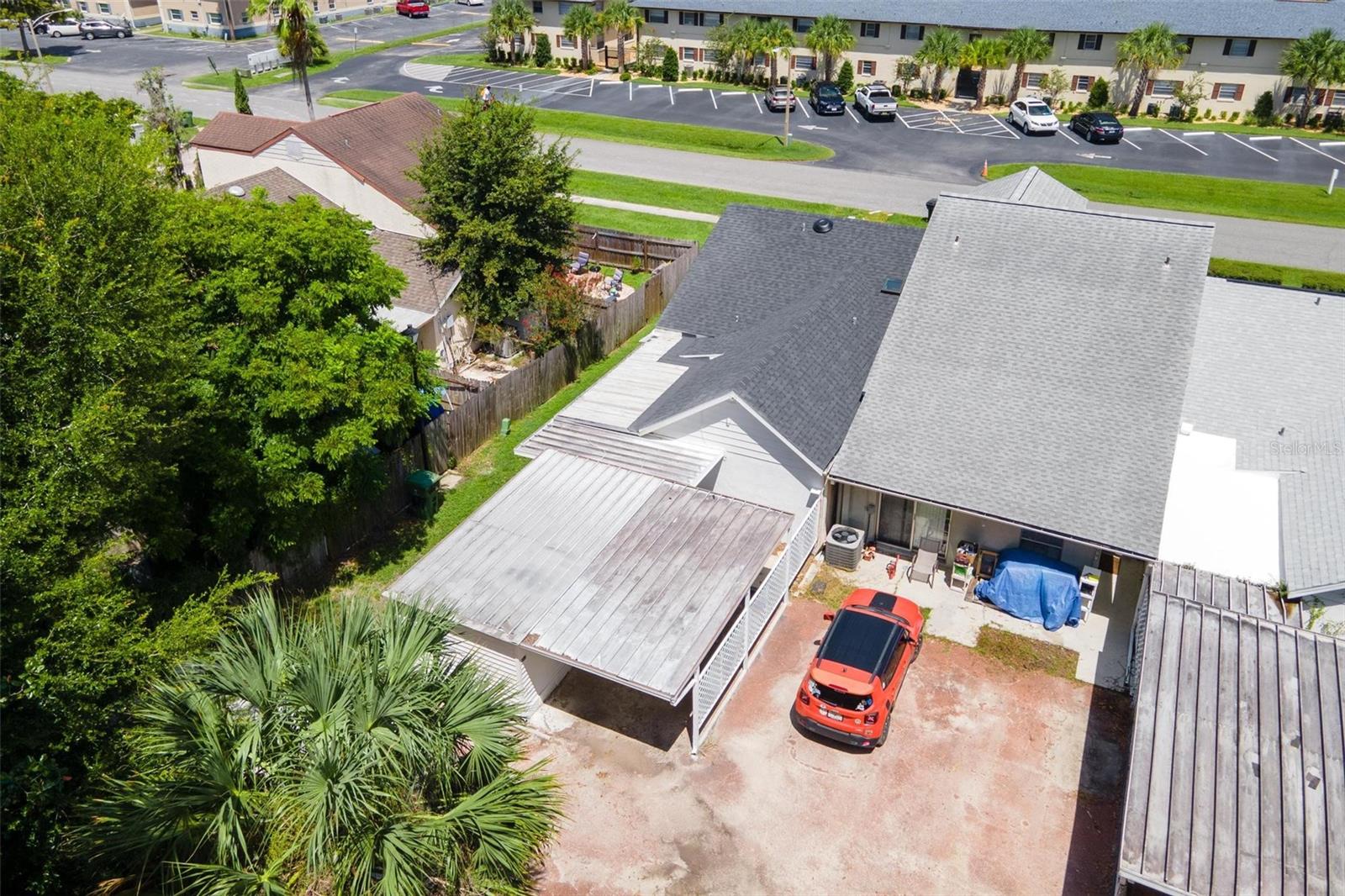 613 W OAK TERRACE DR, LEESBURG, FL, 34748