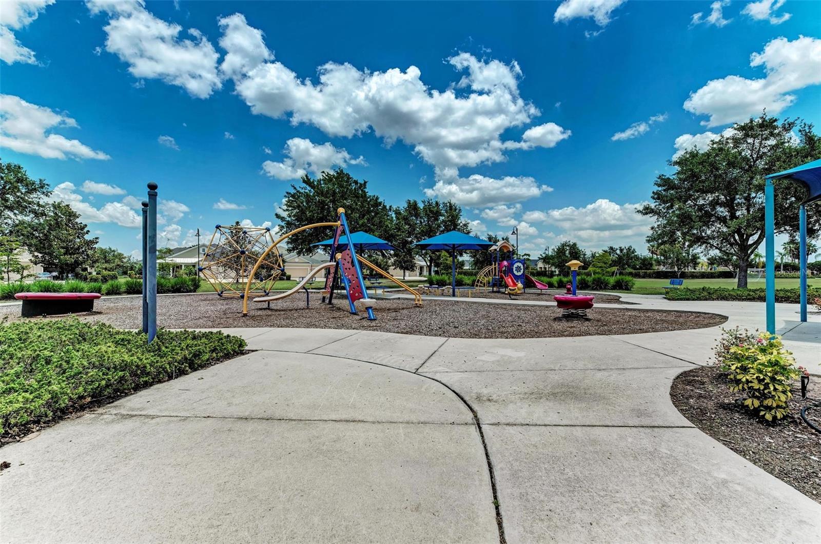 12198 LONGVIEW LAKE CIR, BRADENTON, FL, 34211