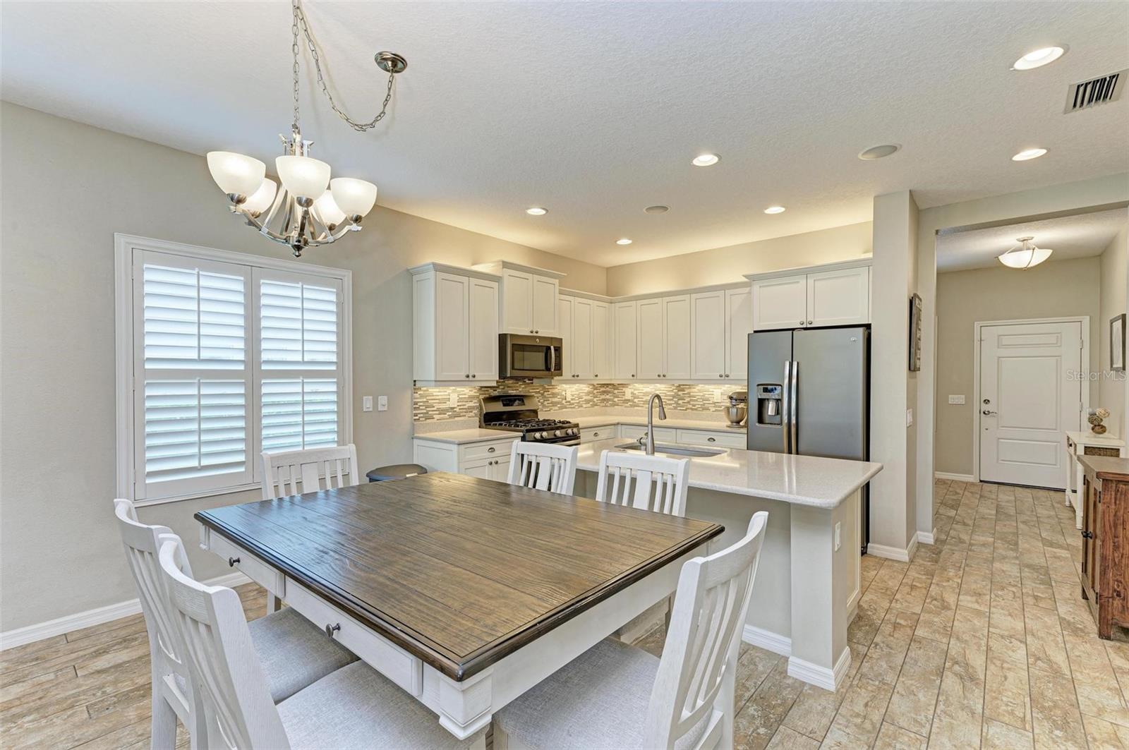 12198 LONGVIEW LAKE CIR, BRADENTON, FL, 34211