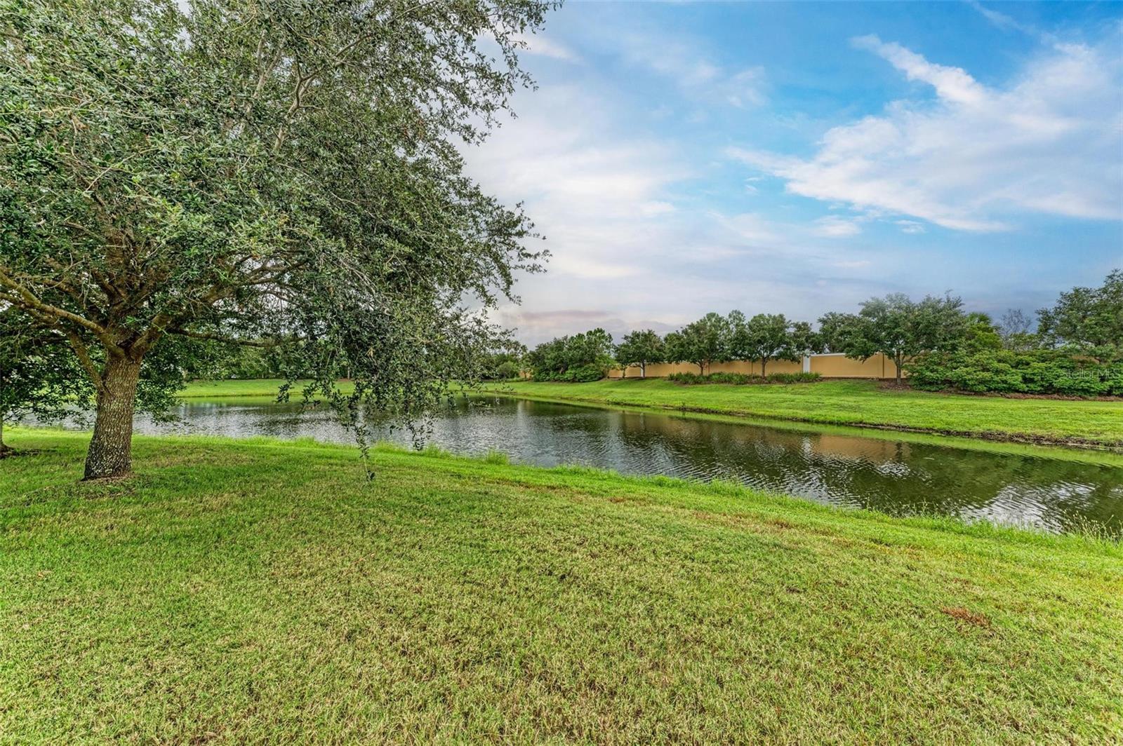 12198 LONGVIEW LAKE CIR, BRADENTON, FL, 34211