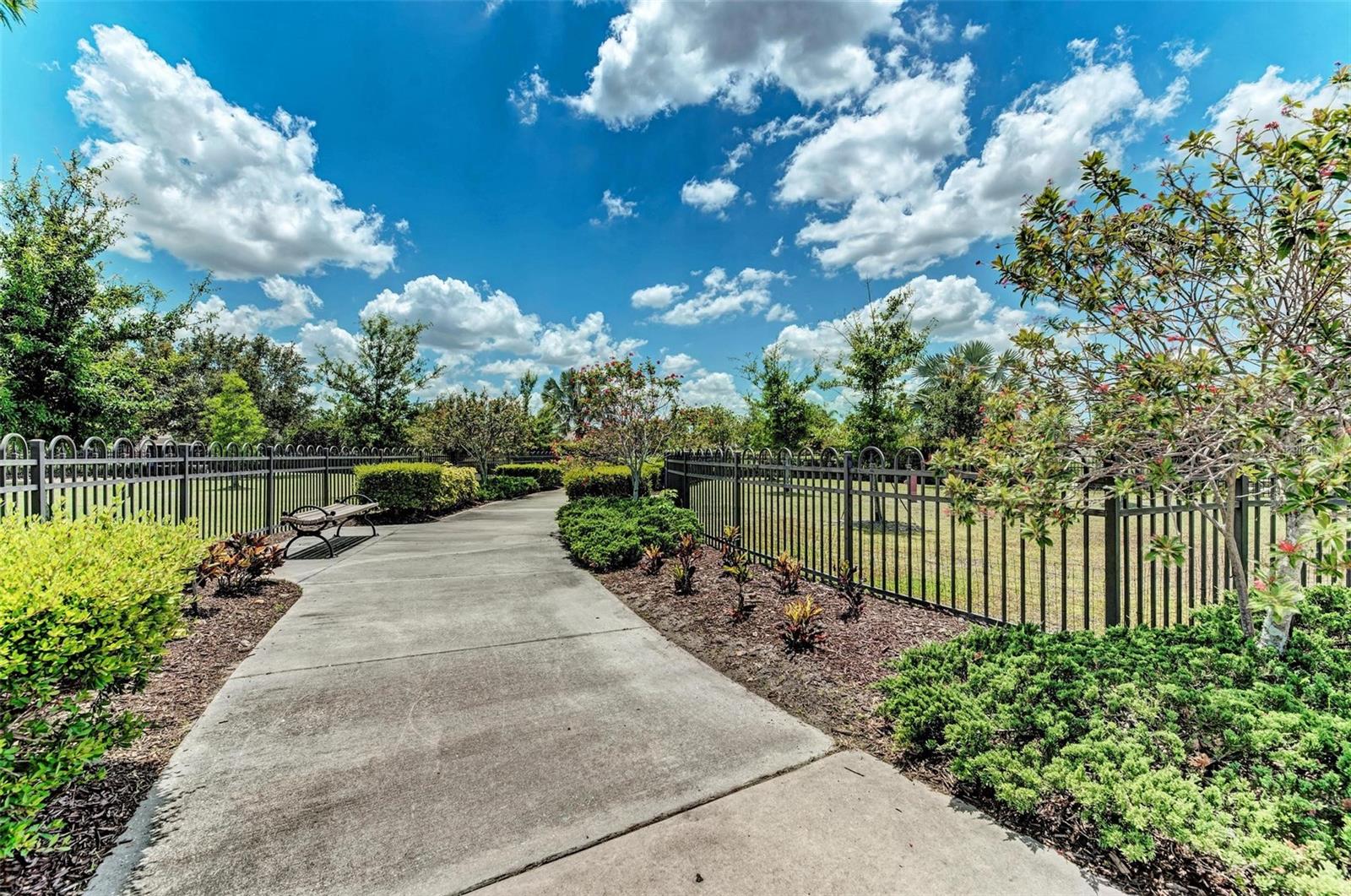 12198 LONGVIEW LAKE CIR, BRADENTON, FL, 34211
