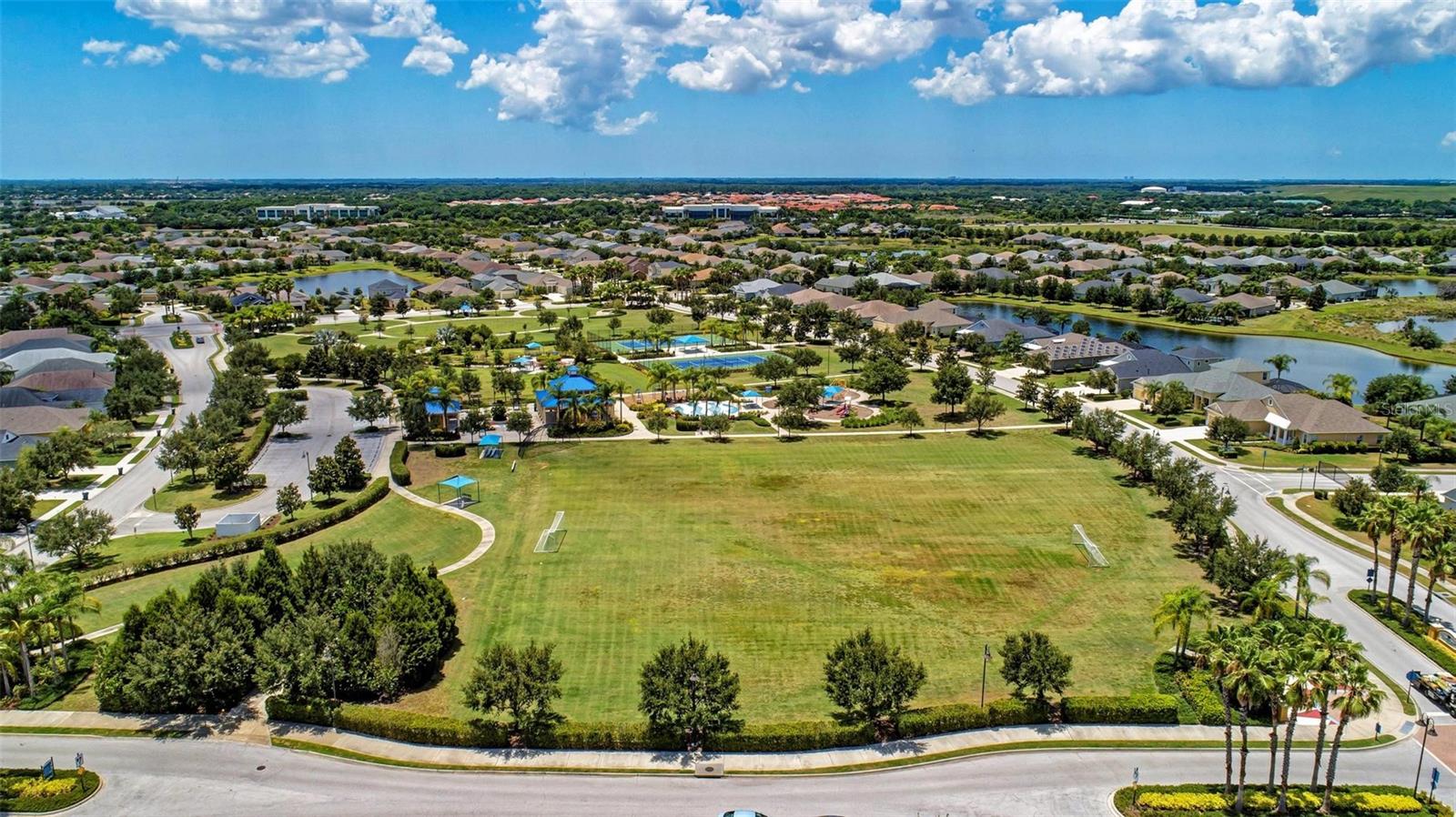 12198 LONGVIEW LAKE CIR, BRADENTON, FL, 34211