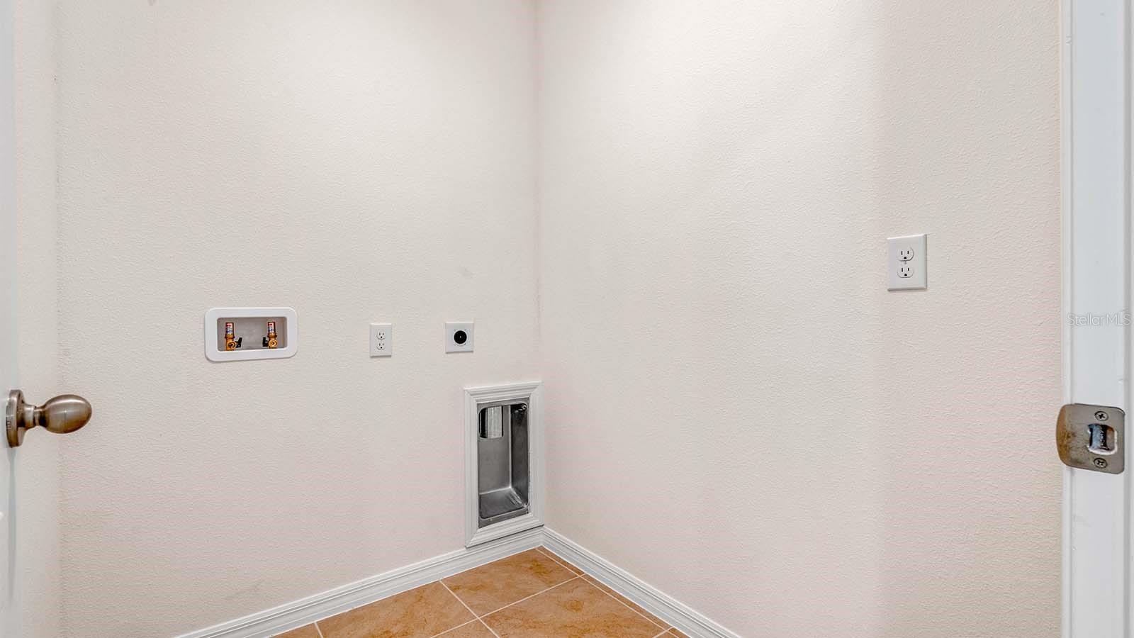 964 BEAR HAMMOCK DR, UMATILLA, FL, 32784
