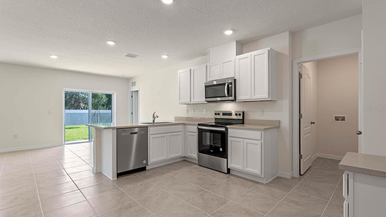 964 BEAR HAMMOCK DR, UMATILLA, FL, 32784