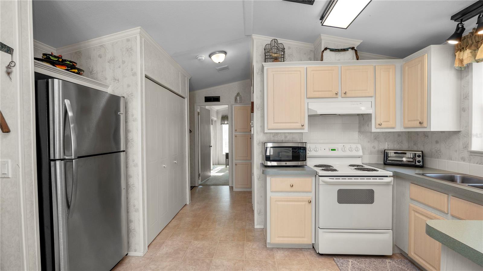 4936 SHORE LINE DR, POLK CITY, FL, 33868
