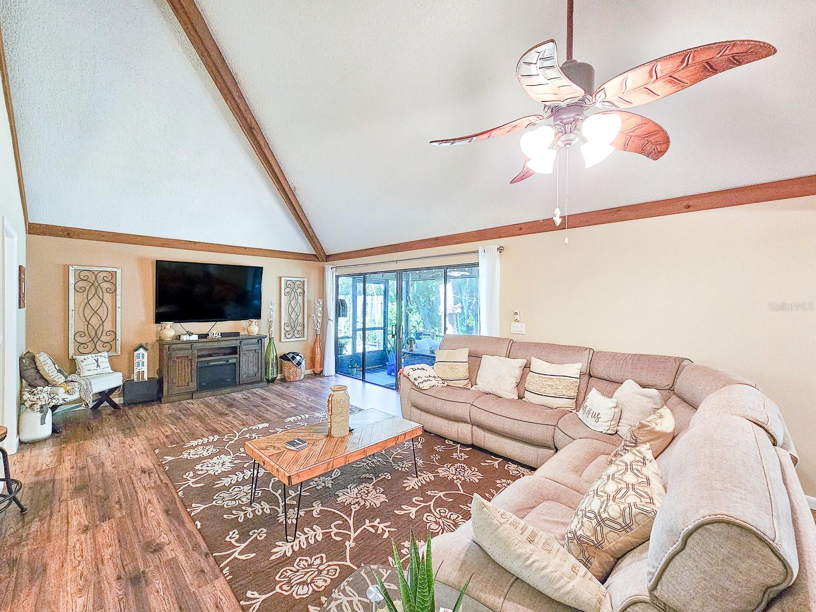 360 GLENEAGLES DR, NEW SMYRNA BEACH, FL, 32168