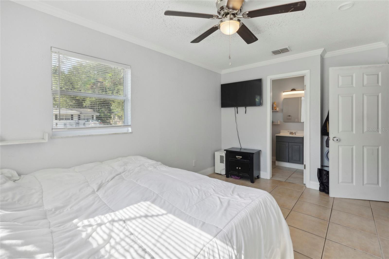 841 W CHELSEA ST, DELAND, FL, 32720