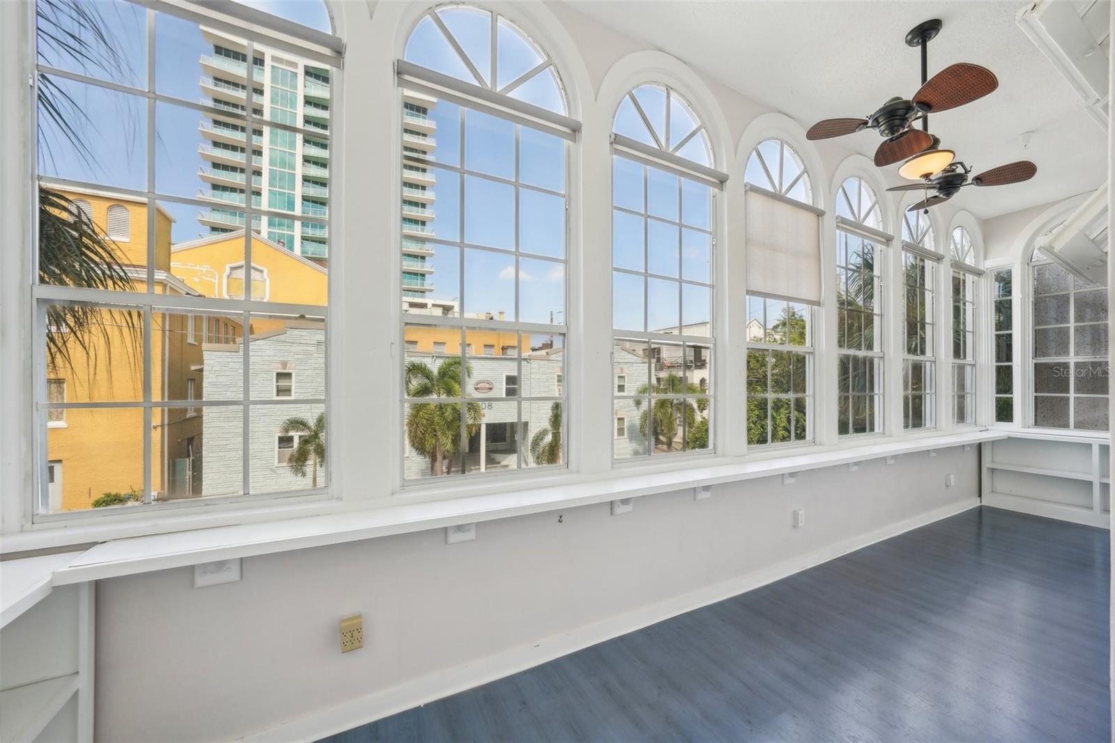 701 MIRROR LAKE DR N #212, ST PETERSBURG, FL, 33701