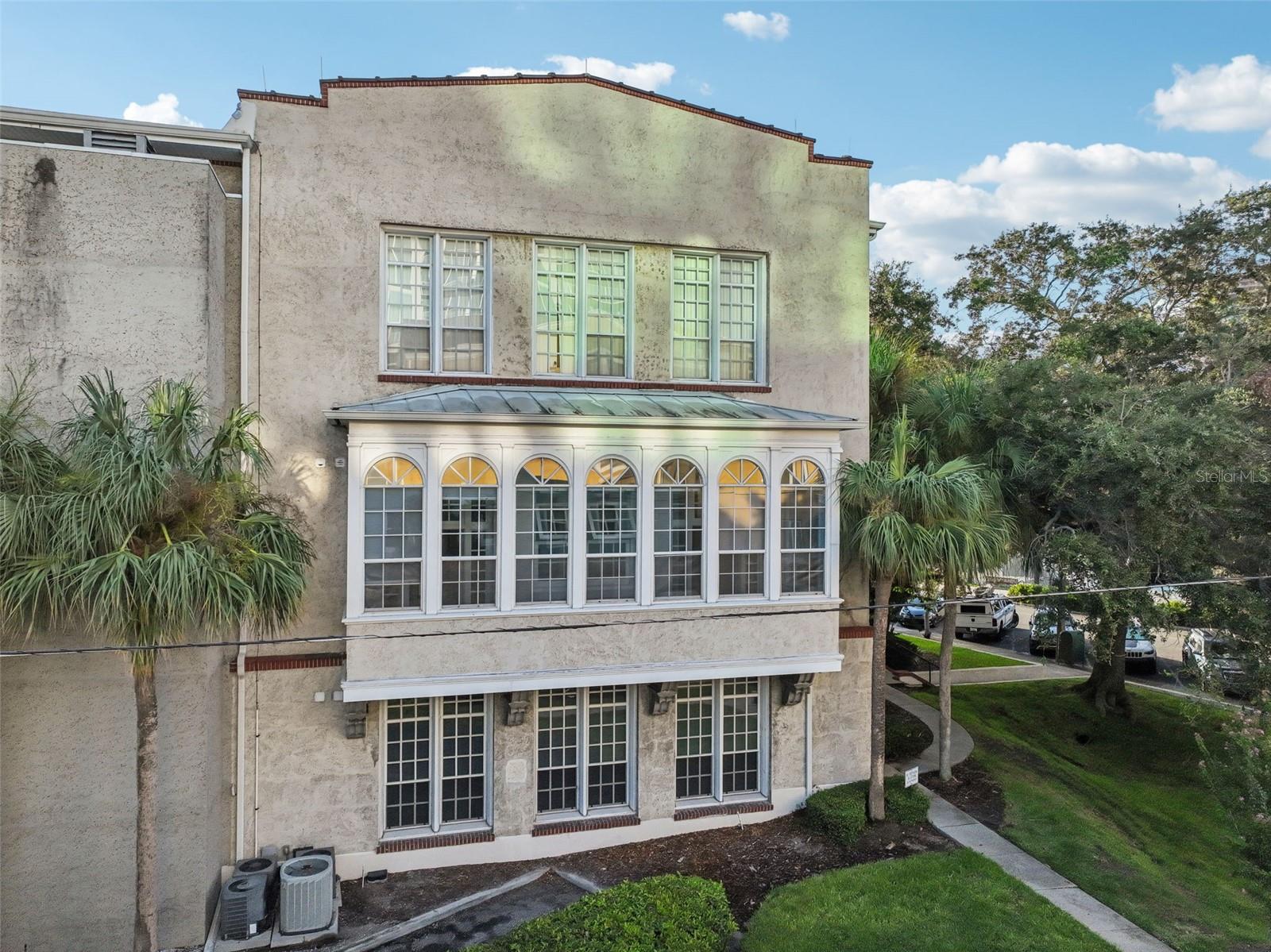 701 MIRROR LAKE DR N #212, ST PETERSBURG, FL, 33701