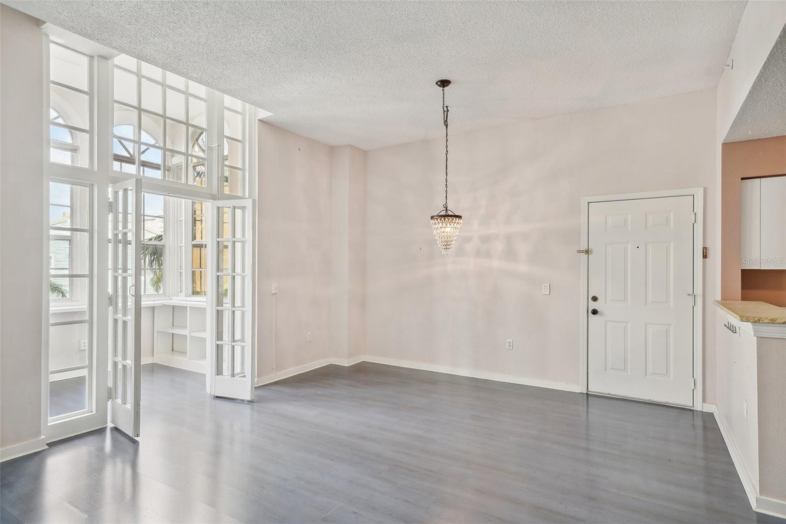 701 MIRROR LAKE DR N #212, ST PETERSBURG, FL, 33701