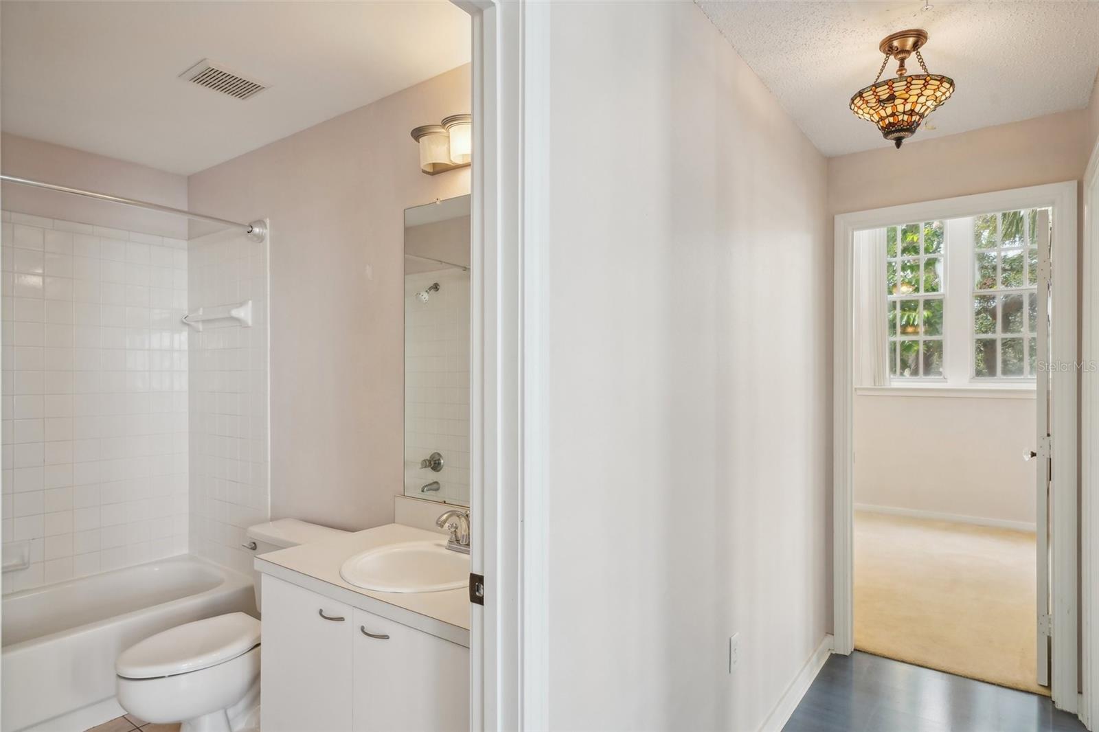 701 MIRROR LAKE DR N #212, ST PETERSBURG, FL, 33701