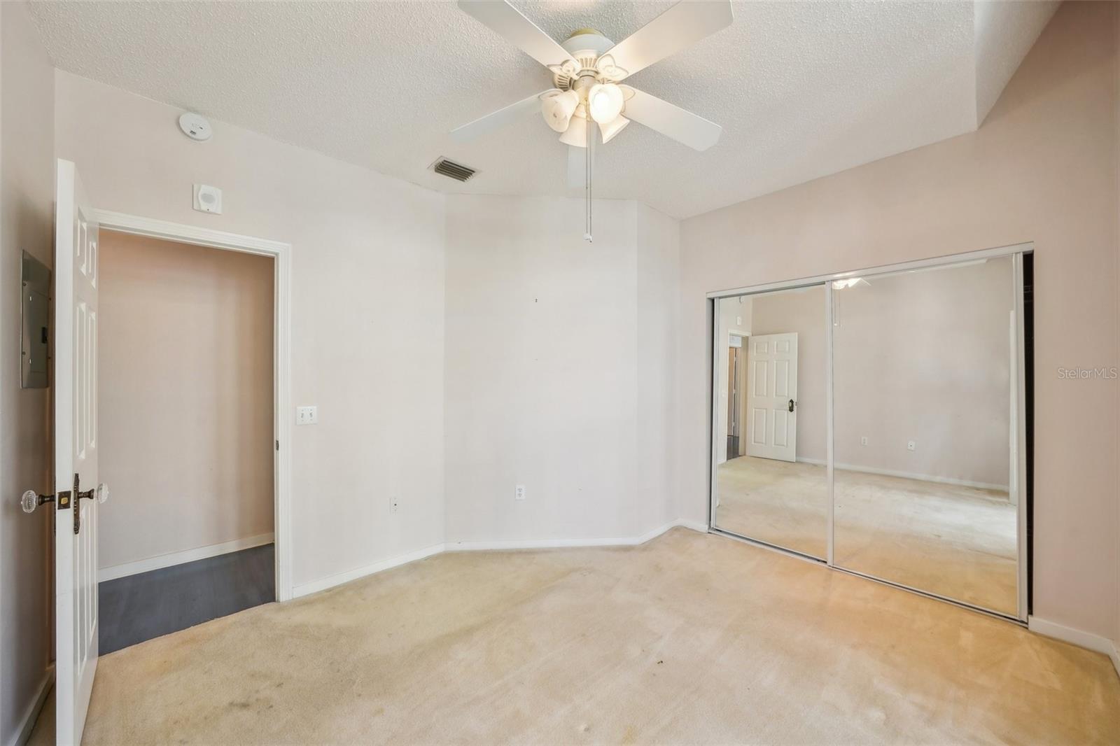 701 MIRROR LAKE DR N #212, ST PETERSBURG, FL, 33701