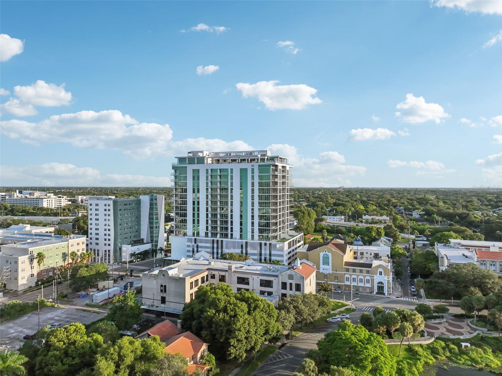 701 MIRROR LAKE DR N #212, ST PETERSBURG, FL, 33701