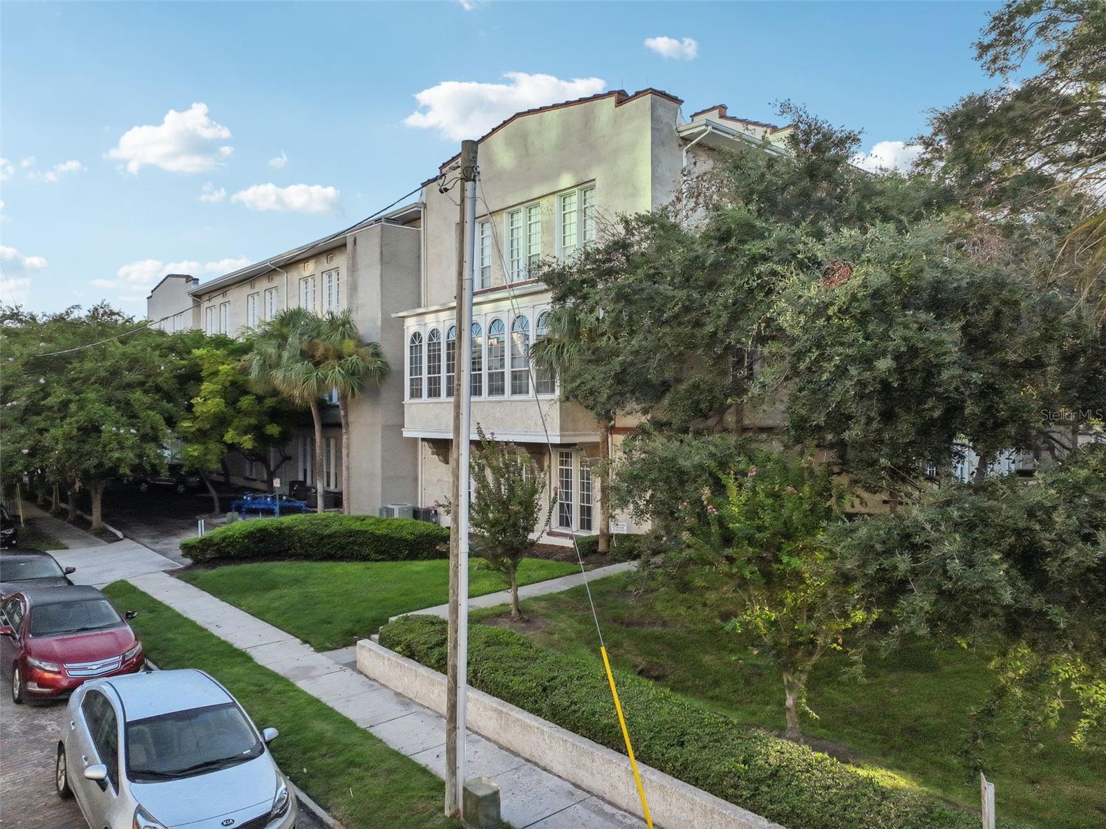 701 MIRROR LAKE DR N #212, ST PETERSBURG, FL, 33701