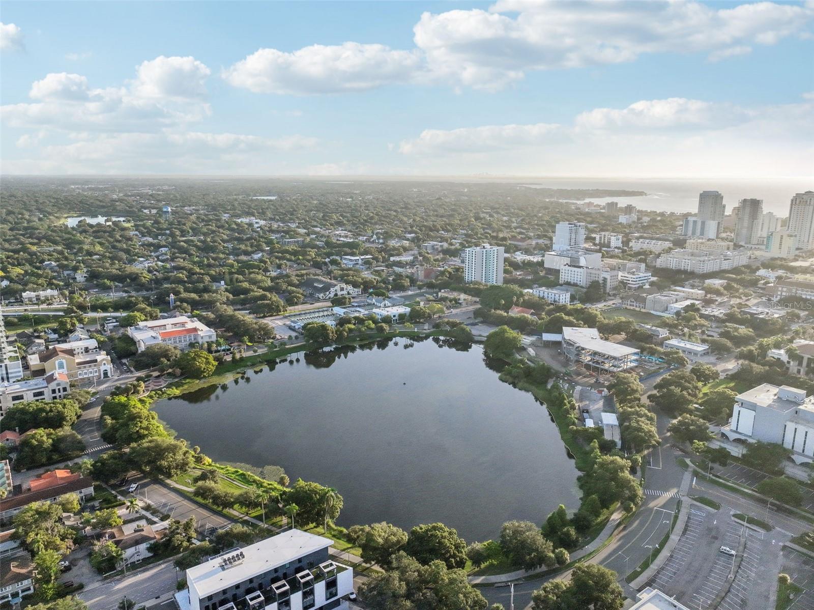 701 MIRROR LAKE DR N #212, ST PETERSBURG, FL, 33701