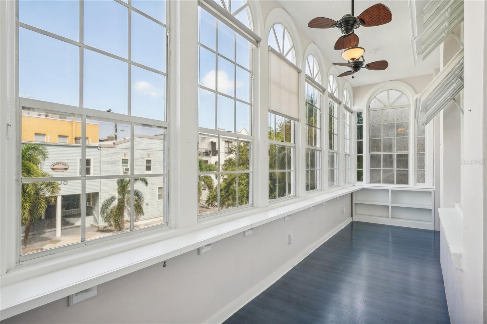 701 MIRROR LAKE DR N #212, ST PETERSBURG, FL, 33701