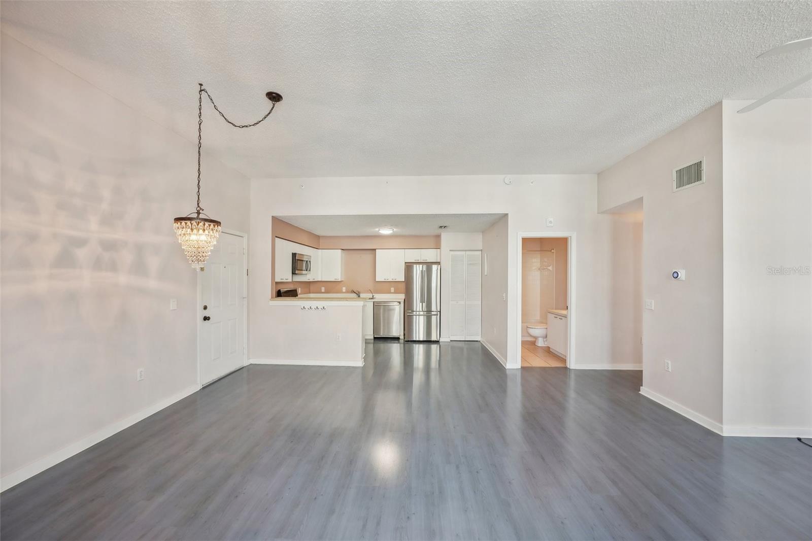 701 MIRROR LAKE DR N #212, ST PETERSBURG, FL, 33701