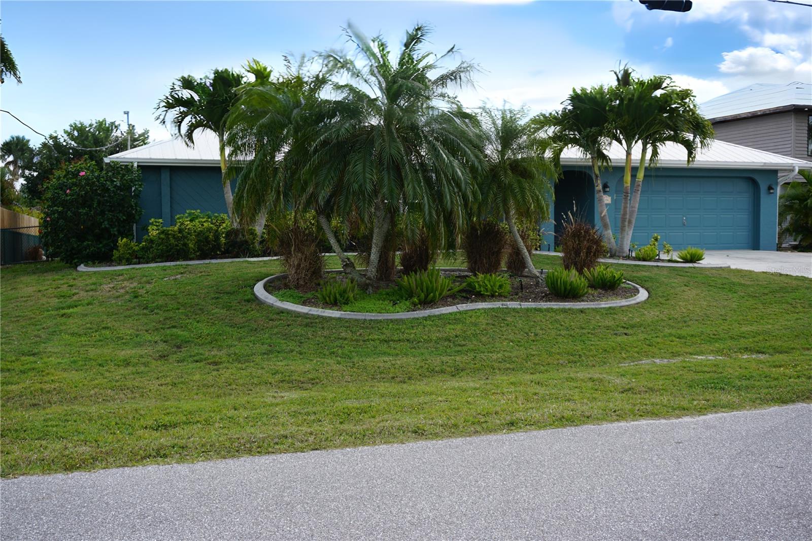 2394 PAPPAS TER, PORT CHARLOTTE, FL, 33981