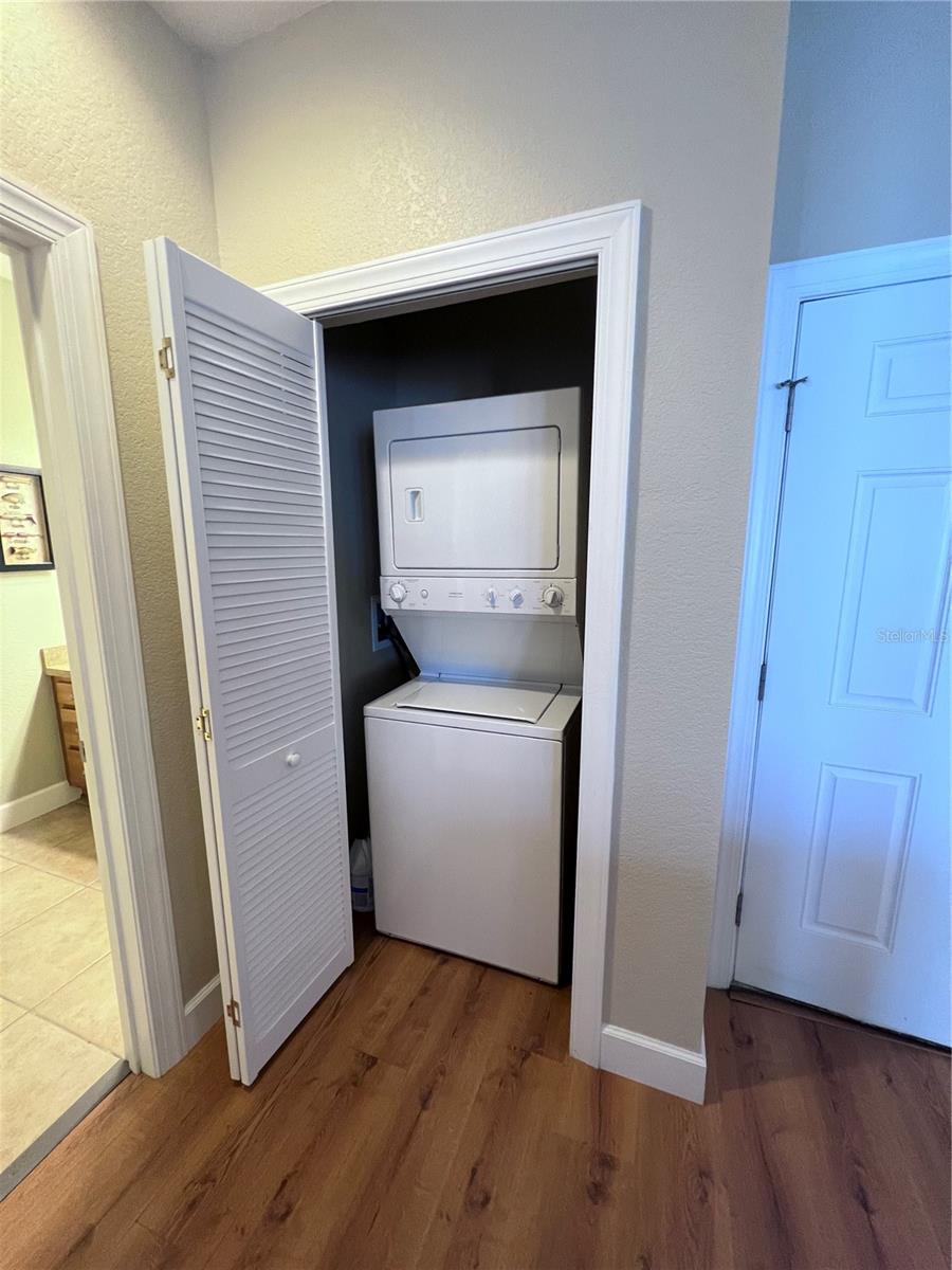 221 3RD AVE E #F-102, HORSESHOE BEACH, FL, 32648