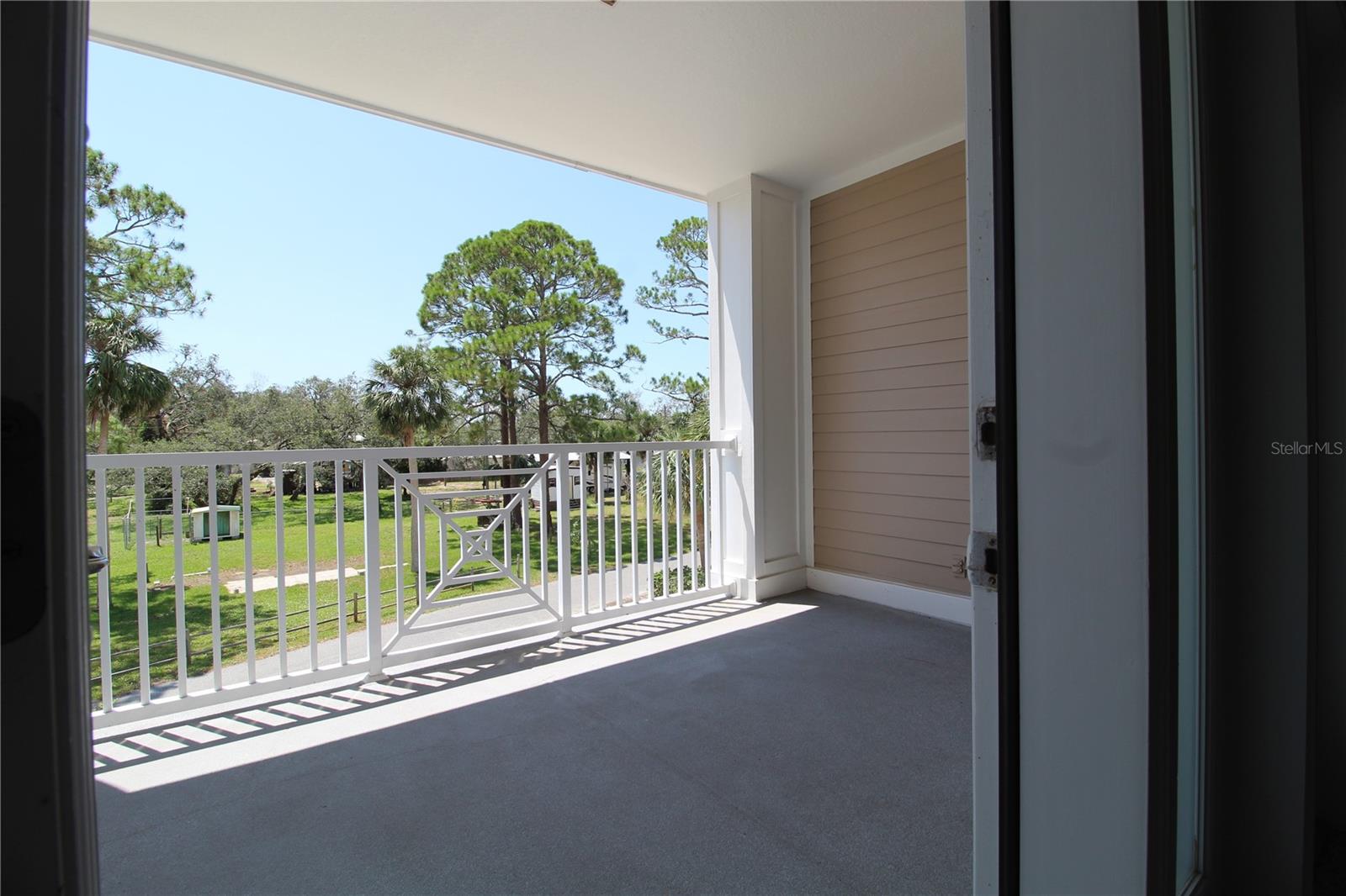 221 3RD AVE E #F-102, HORSESHOE BEACH, FL, 32648