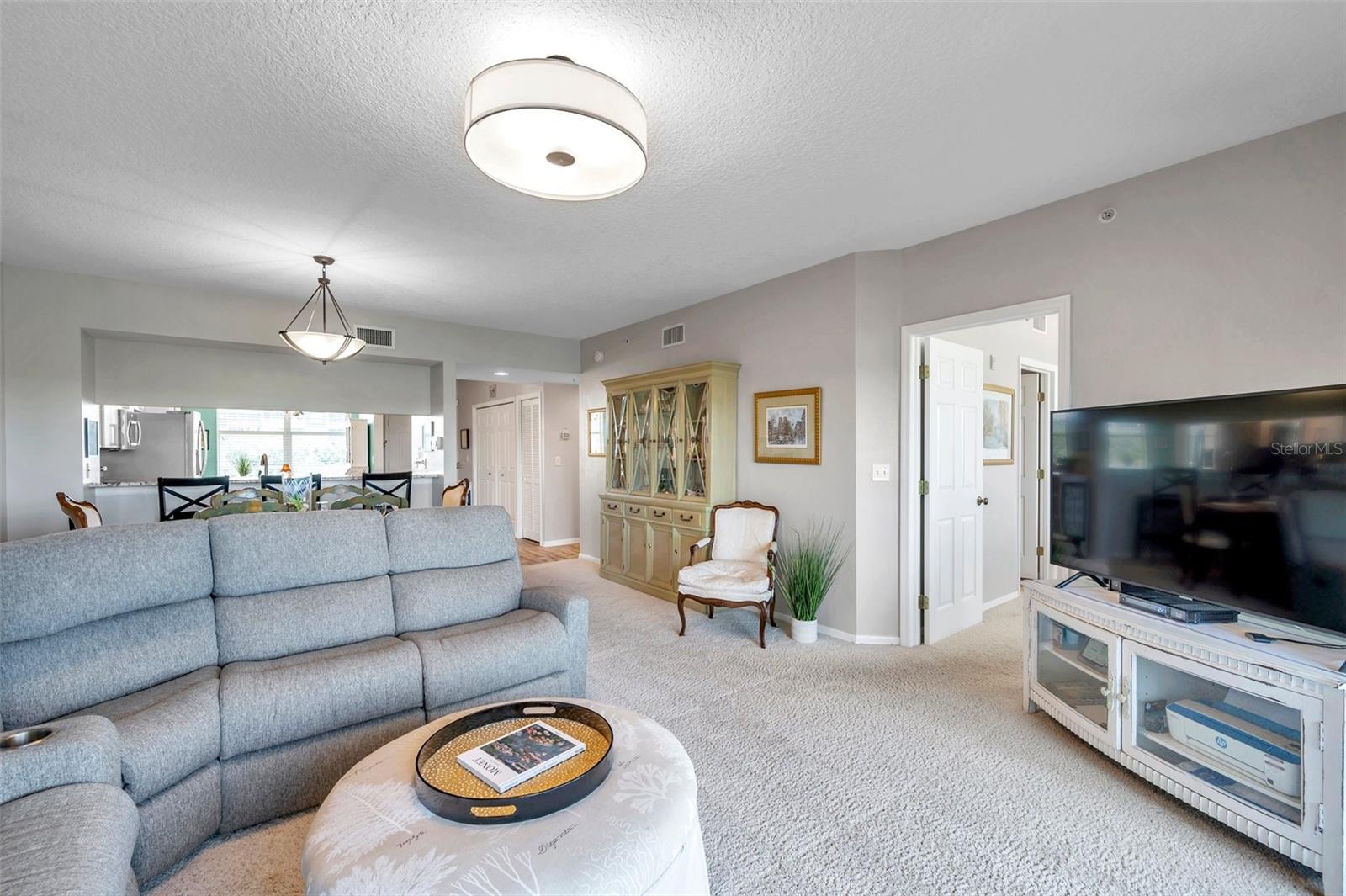 1200 COUNTRY CLUB DR #6302, LARGO, FL, 33771