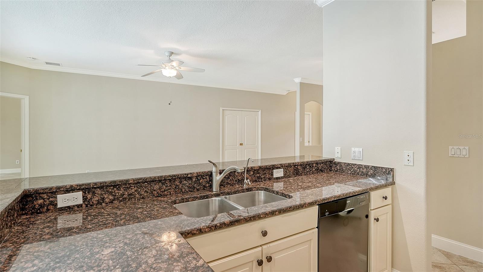 7424 RIDGE RD, SARASOTA, FL, 34238