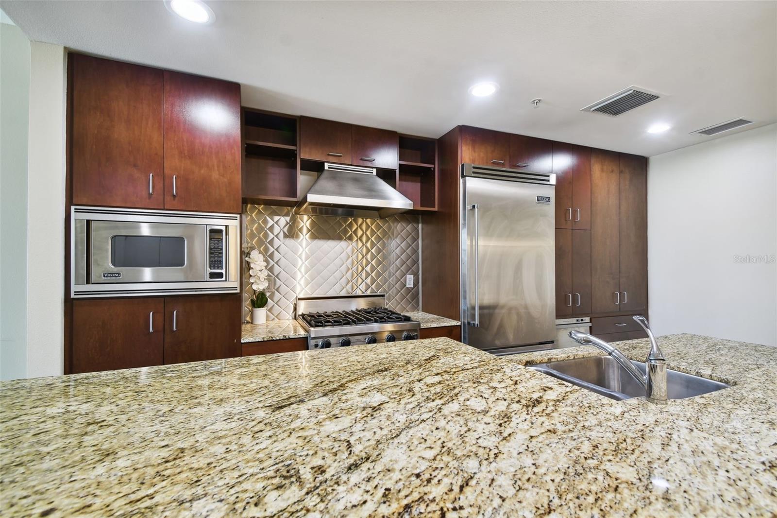 1120 E KENNEDY BLVD #922, TAMPA, FL, 33602
