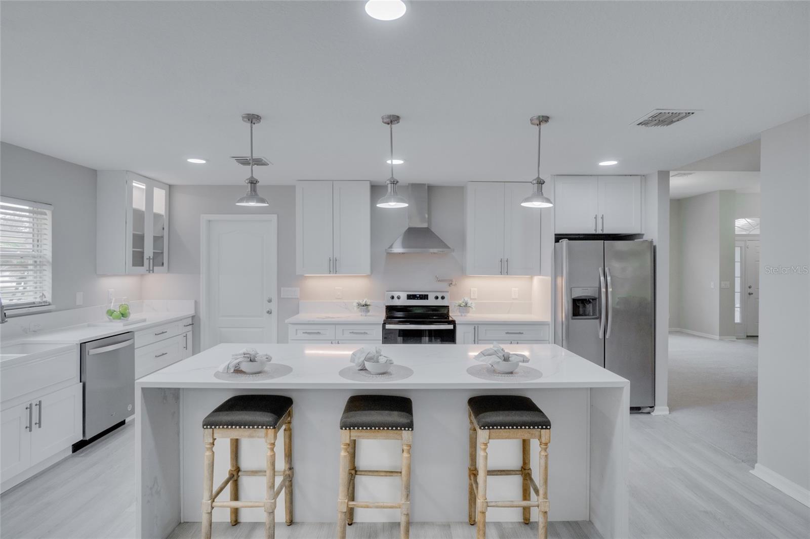 1042 TWISTED BRANCH LN, ST CLOUD, FL, 34771