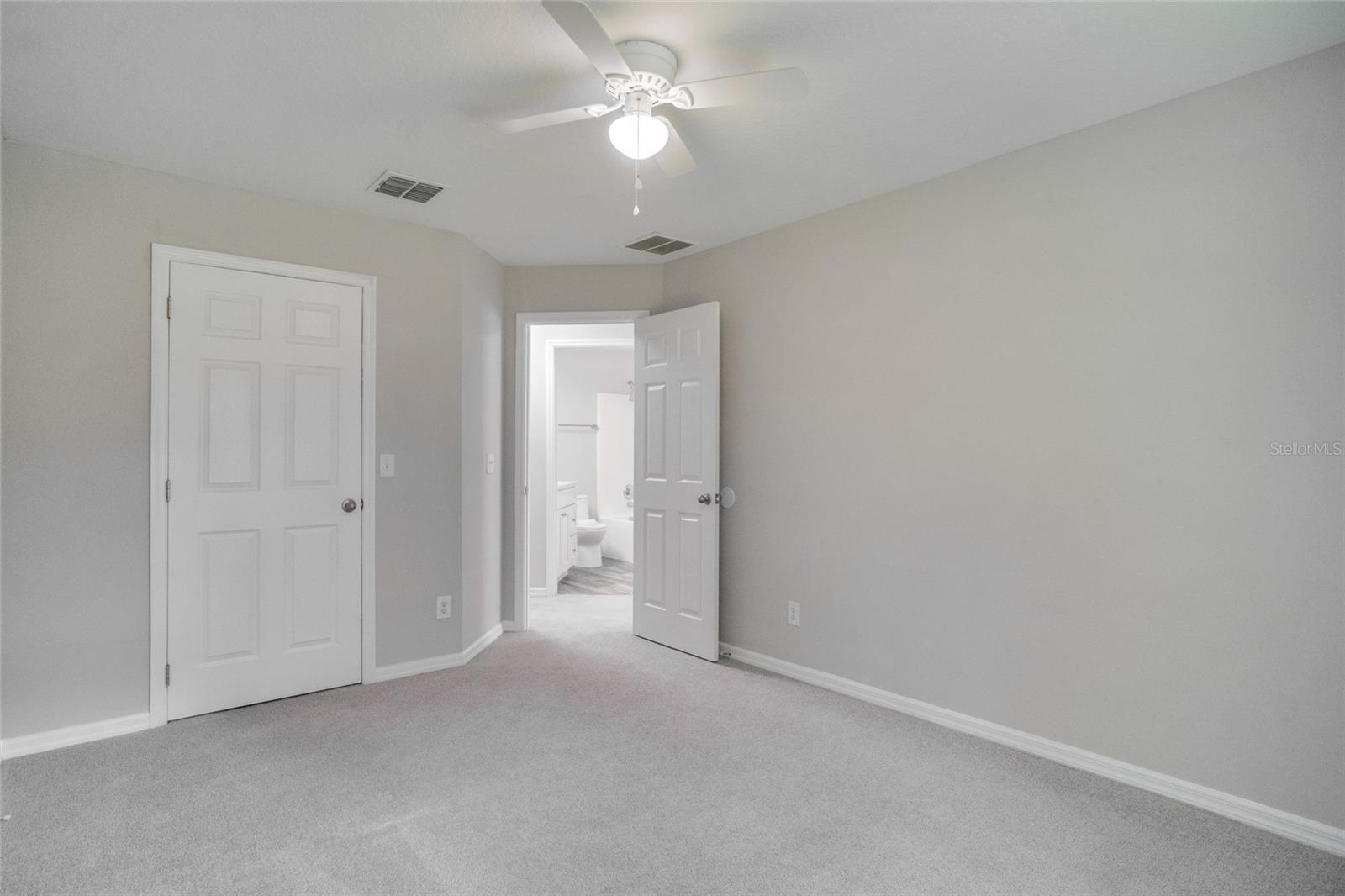 1042 TWISTED BRANCH LN, ST CLOUD, FL, 34771