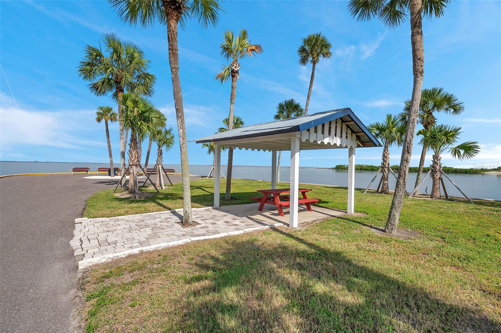 4851 W GANDY BLVD #B6-L27, TAMPA, FL, 33611