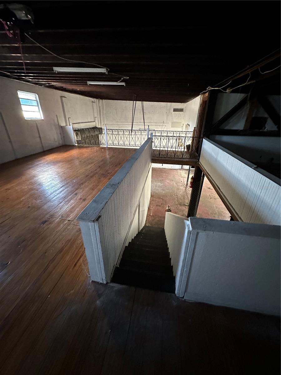 1502 E COLUMBUS DR, TAMPA, FL, 33605