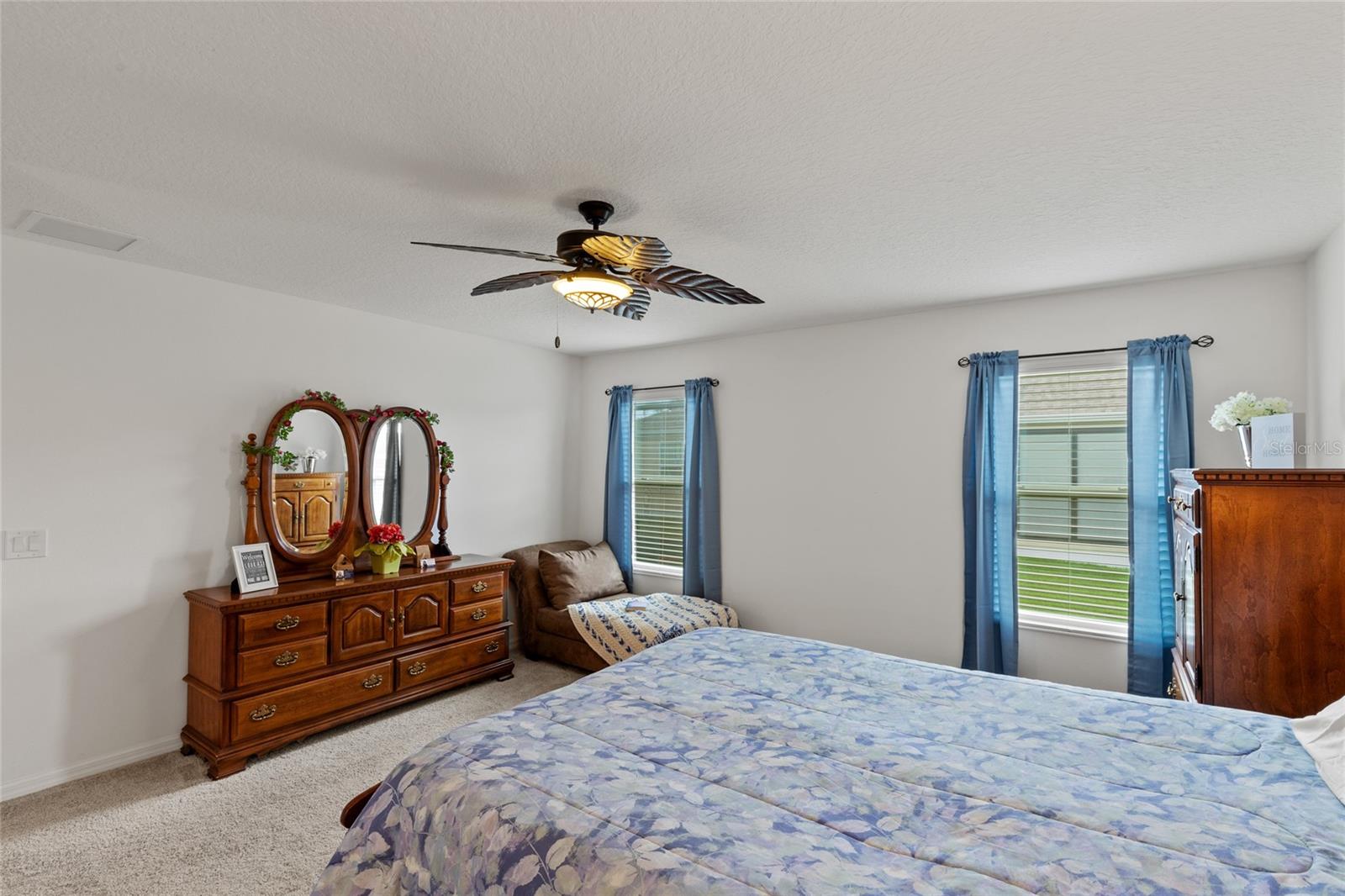 736 JONES LN, THE VILLAGES, FL, 32163