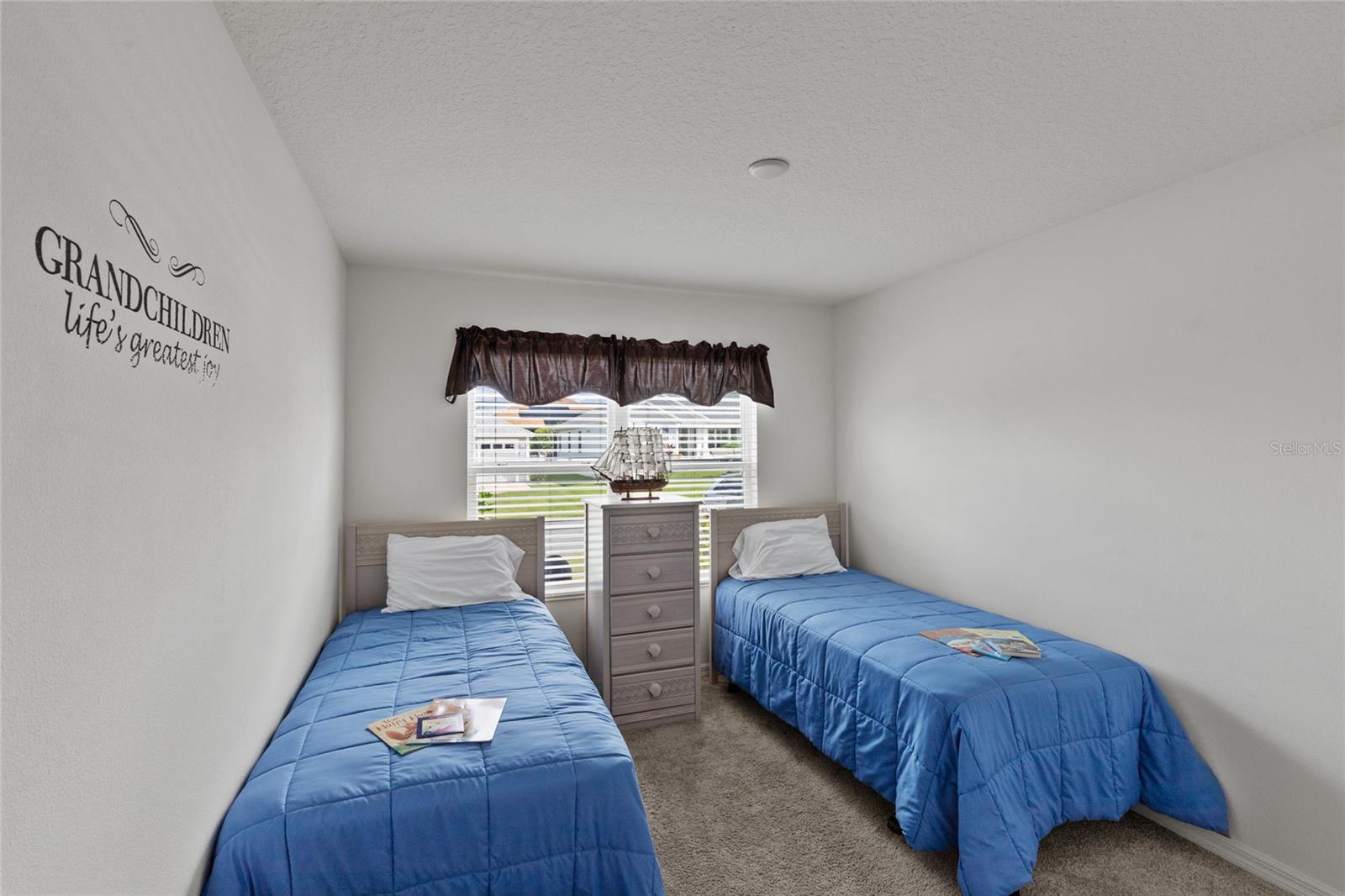 736 JONES LN, THE VILLAGES, FL, 32163