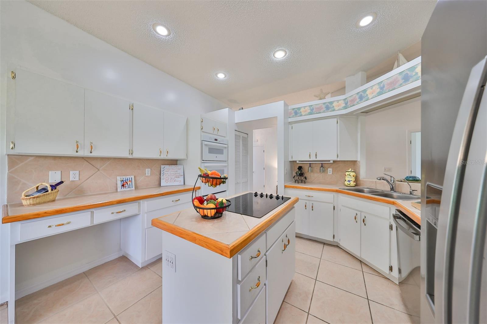 902 MCDANIEL ST #1, SUN CITY CENTER, FL, 33573