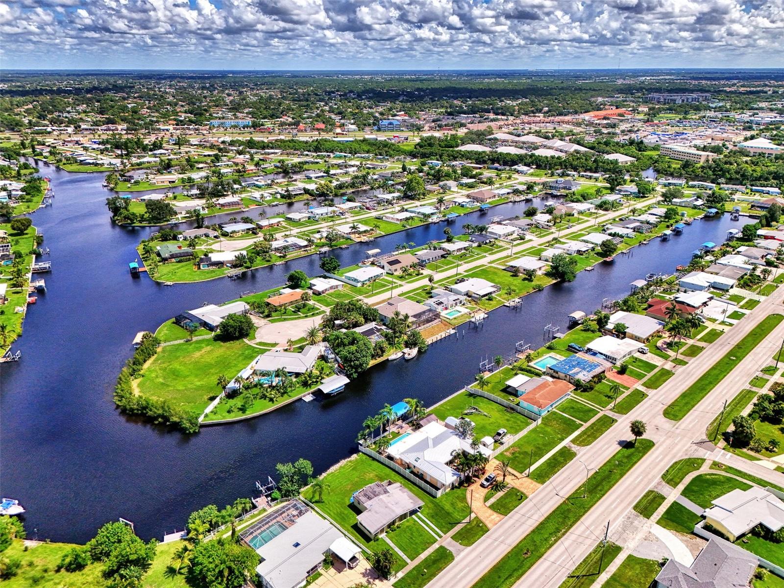 544 LINDLEY TER, PORT CHARLOTTE, FL, 33952