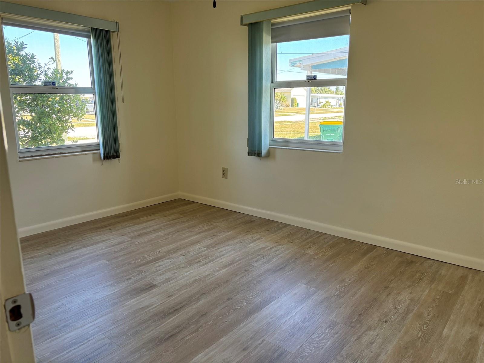 544 LINDLEY TER, PORT CHARLOTTE, FL, 33952