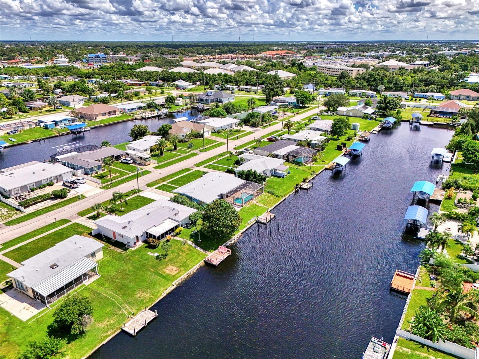 544 LINDLEY TER, PORT CHARLOTTE, FL, 33952